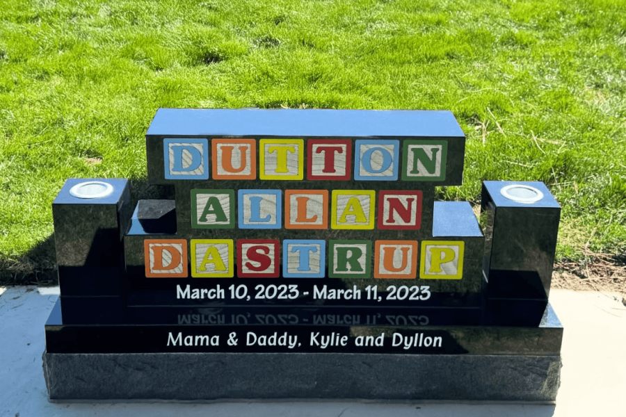 Dastrup-Custom- Monument-GLASS-Art
